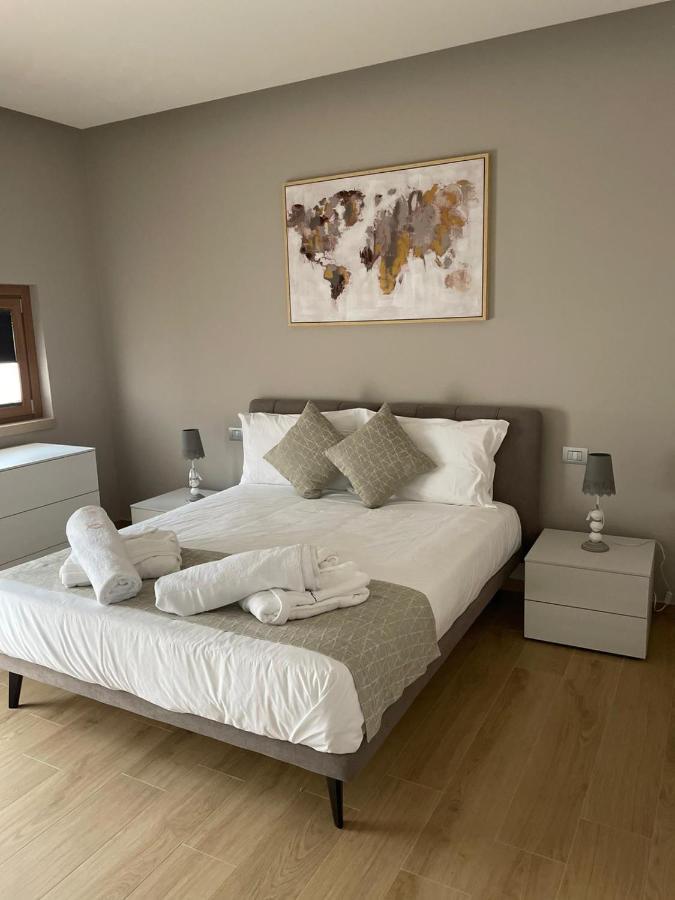 Notti O' Tunn Luxury Rooms In Centro Geraci Siculo Eksteriør bilde