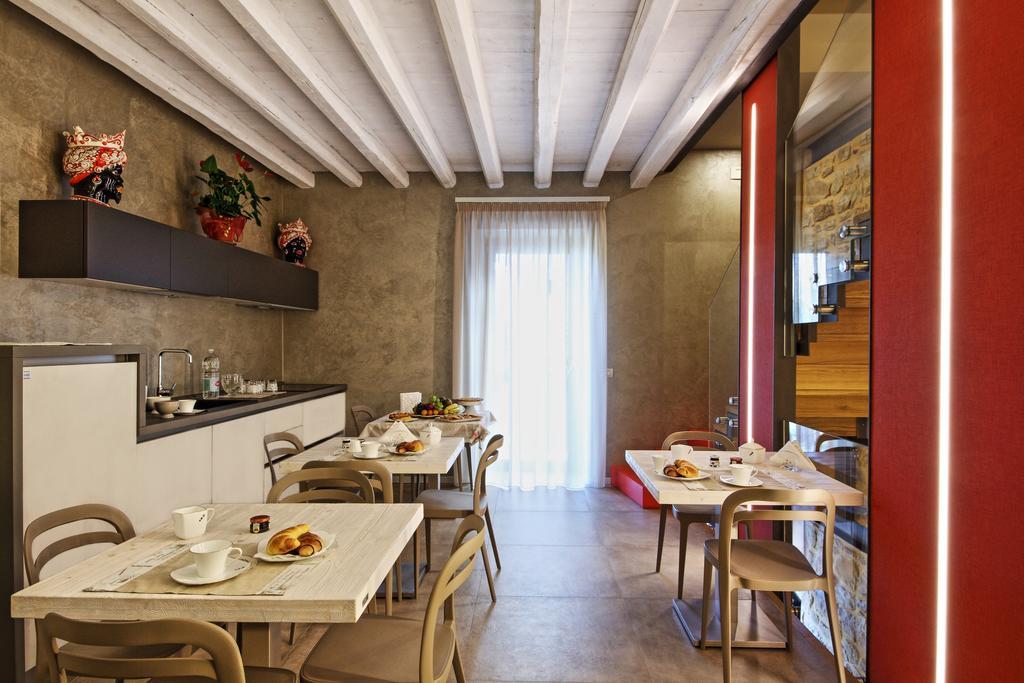 Notti O' Tunn Luxury Rooms In Centro Geraci Siculo Eksteriør bilde