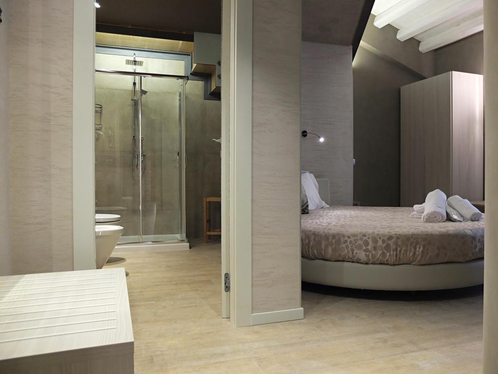 Notti O' Tunn Luxury Rooms In Centro Geraci Siculo Eksteriør bilde